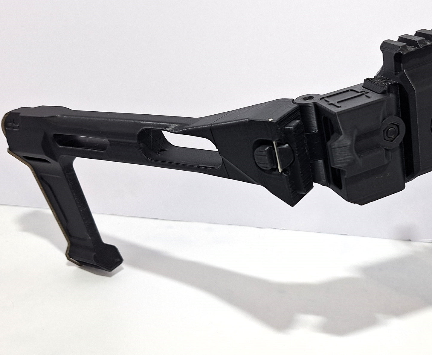 Daedalus Folding Brace